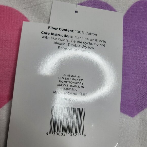 Hearts Beach Towel Swim Pool 28 x 58 Inches New w Tags - Picture 3 of 3